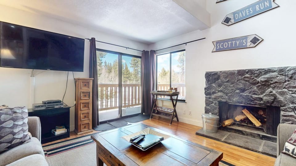 Mammoth Reservations Apartment in Mammoth Lakes