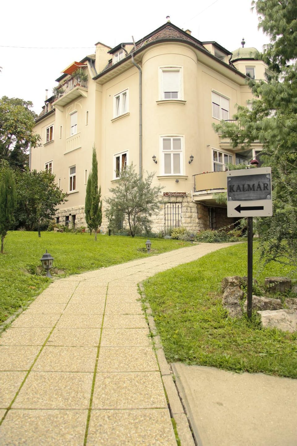 Property building, Garden