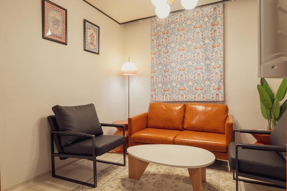 The Seoul Scroll-7 Min to Wangsimni Station Apartment in Seoul
