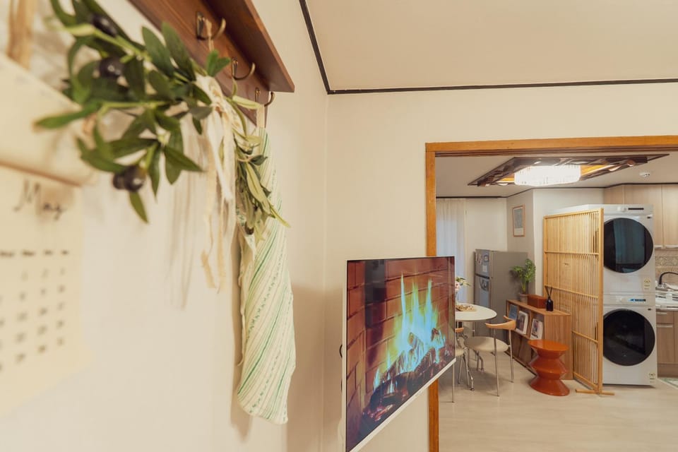 The Seoul Scroll-7 Min to Wangsimni Station Apartment in Seoul