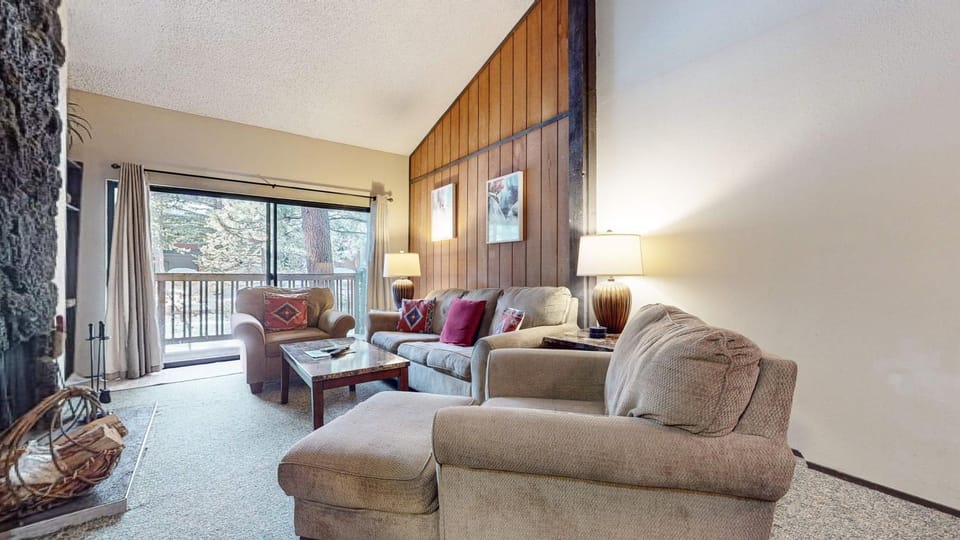 Mammoth Reservations Apartment in Mammoth Lakes