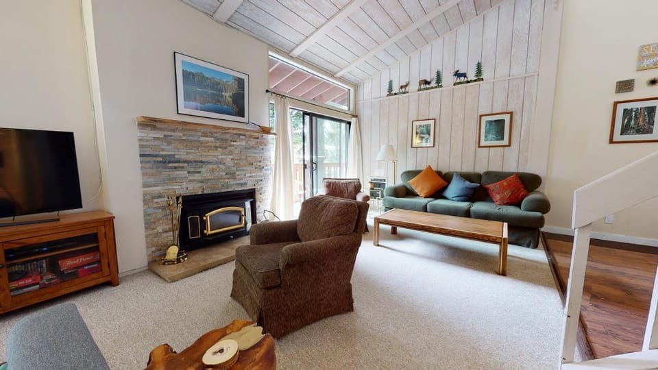 Mammoth Reservations Apartment in Mammoth Lakes