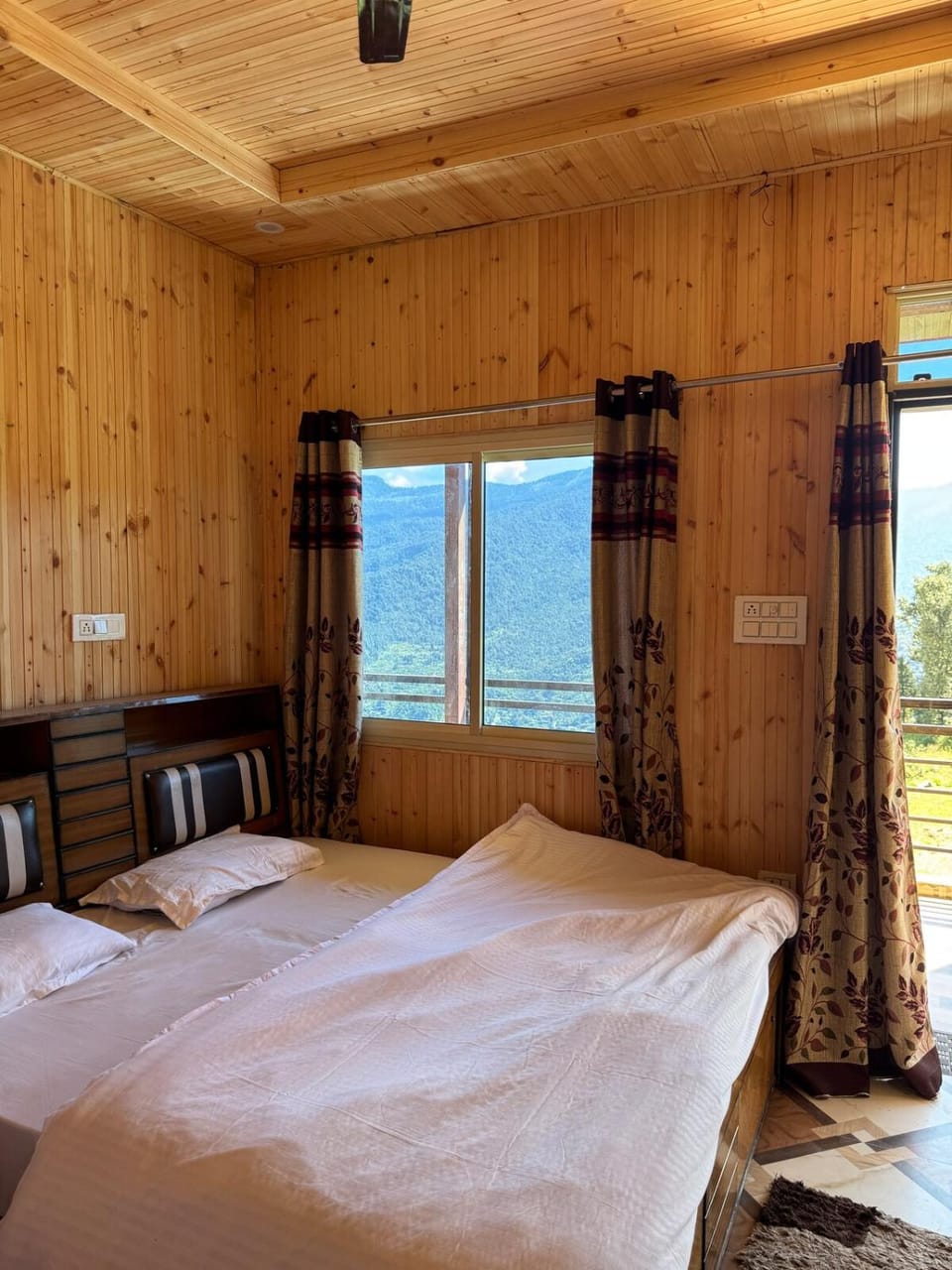 Laxmi homes sari Vacation rental in Uttarakhand