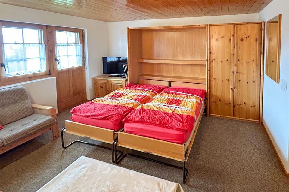 Bed, Living room, Bedroom