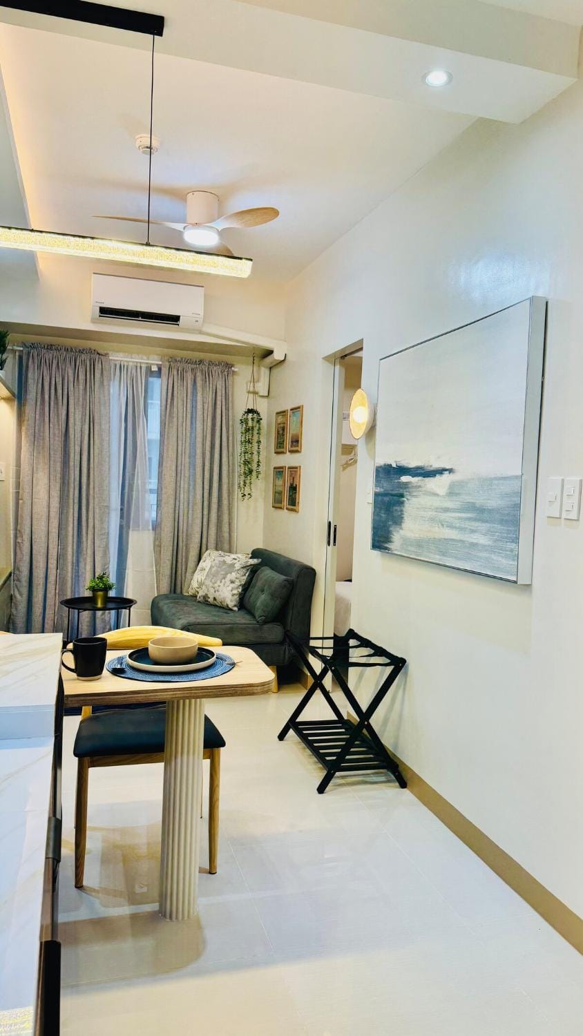 Calm Cove City at SMDC Style Condo Apartment in Iloilo City