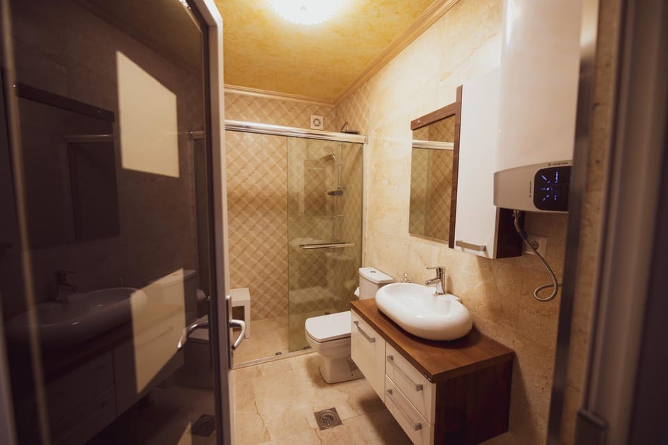 Bathroom, Bedroom, room service, VIP