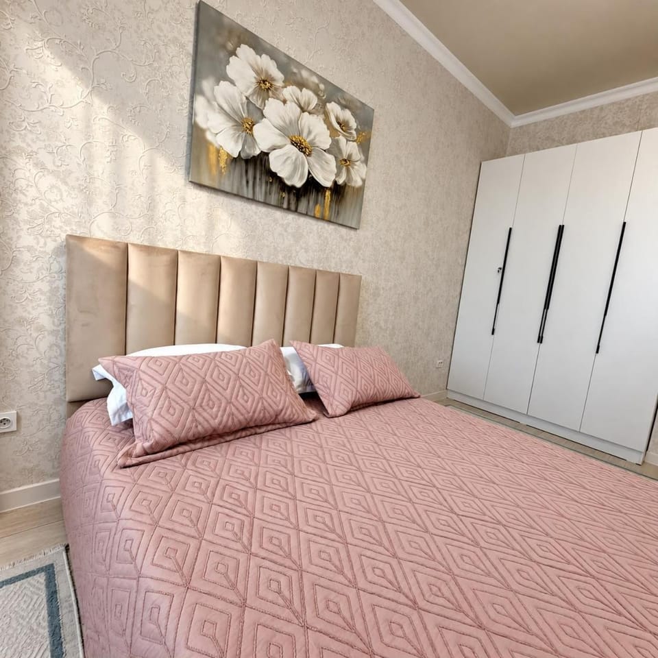 Комфорт Сити блок 5 Apartment in Almaty