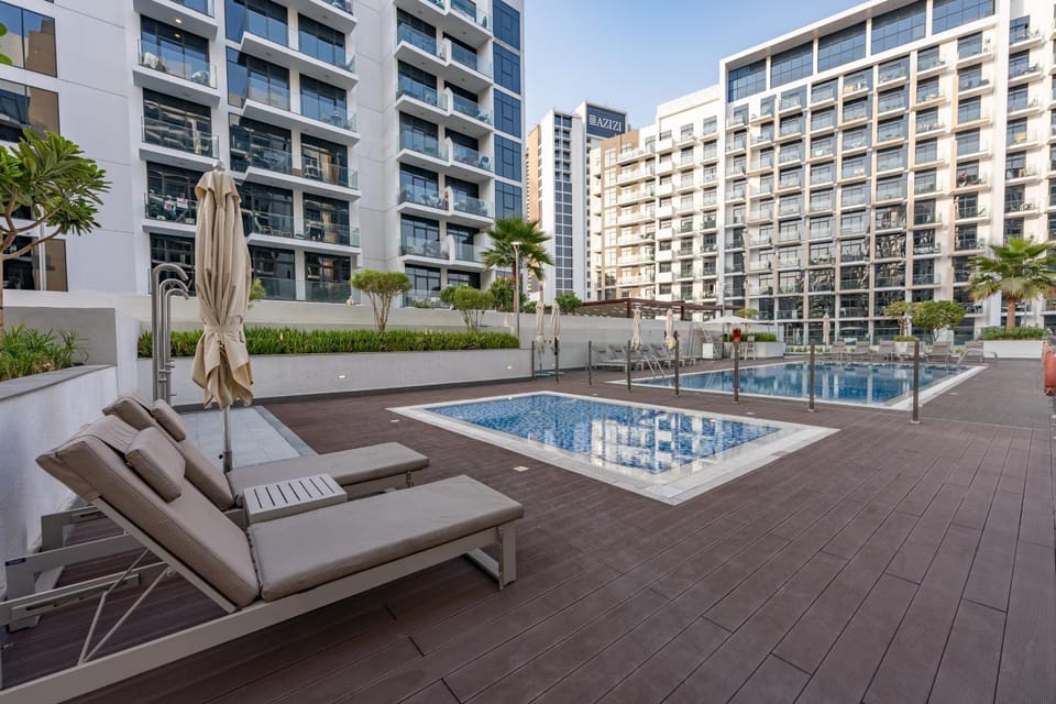 StayShort - Modern Meydan 1-bedroom with a Garden Retreat Apartment in Dubai
