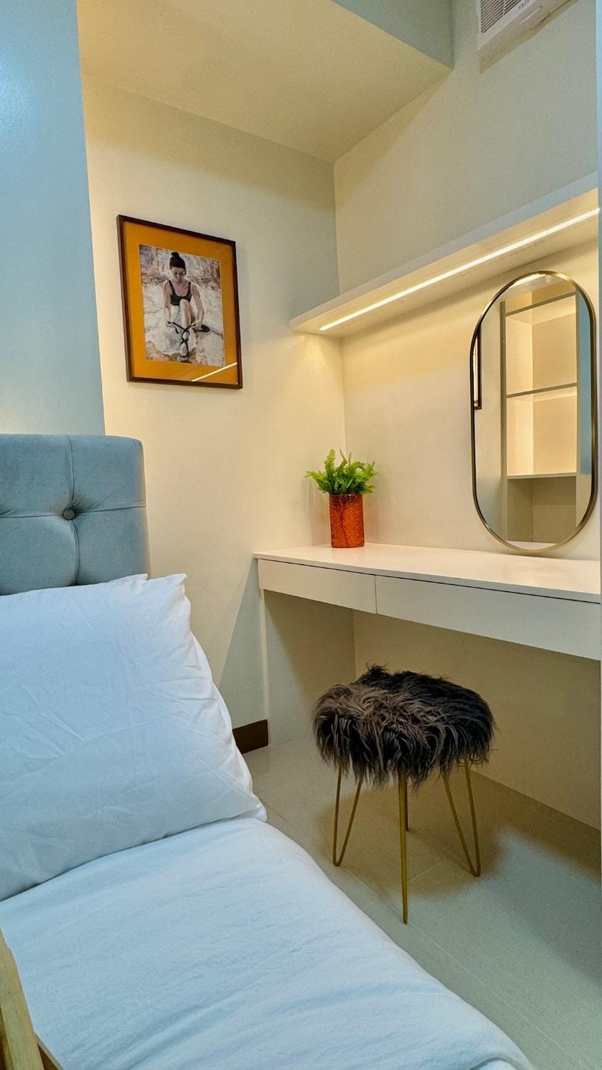 Lunas Stay at SMDC Style Condo Apartment in Iloilo City