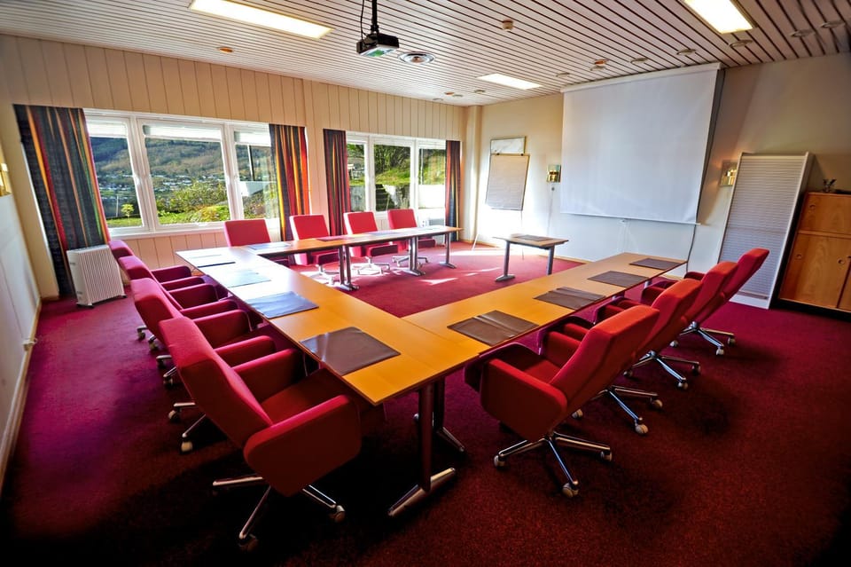 Day, Meeting/conference room