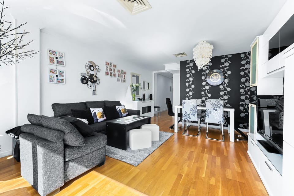 Communal lounge/ TV room, Living room