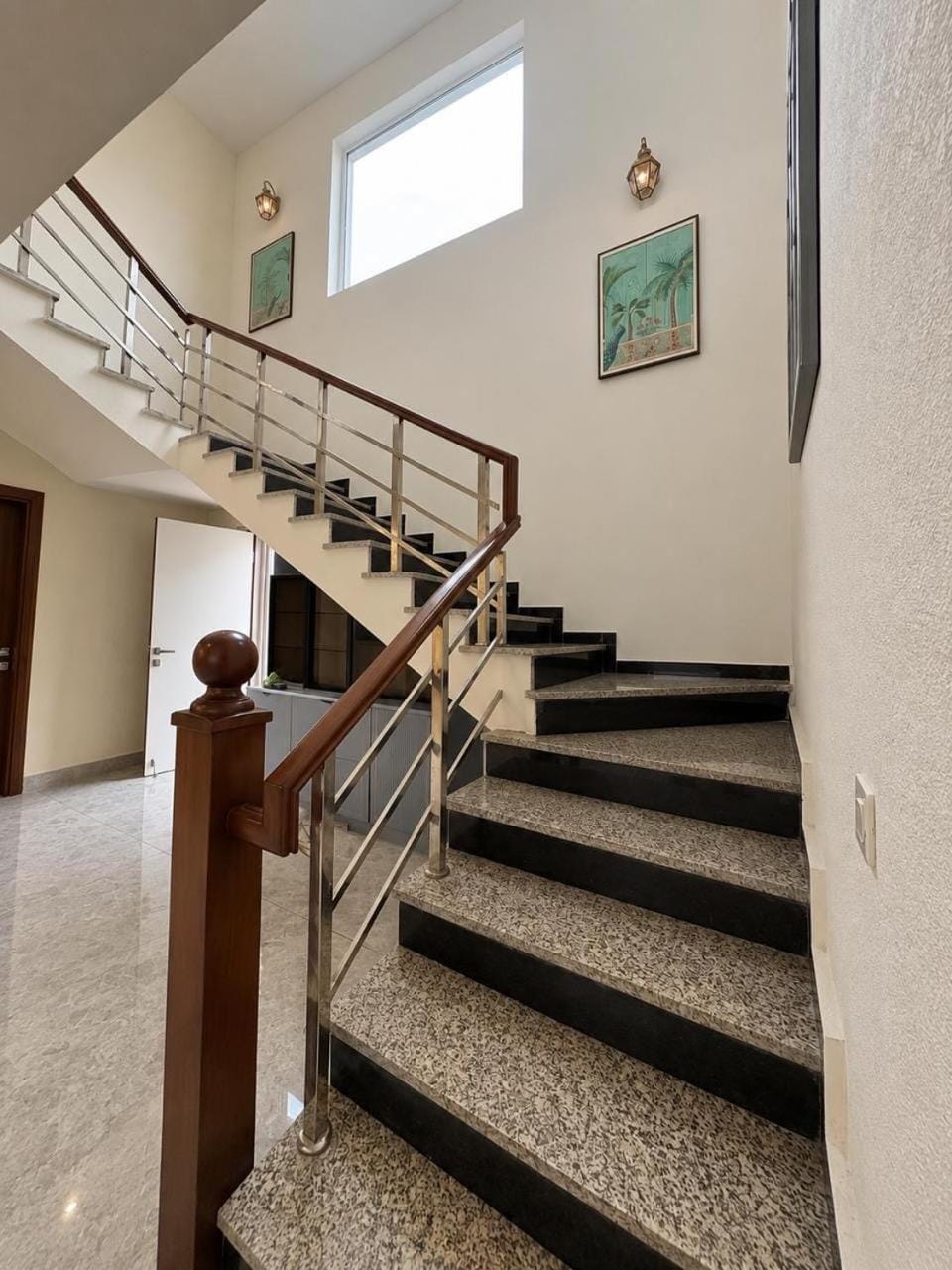 Super-Luxury Ganga View Experience Villa in Rishikesh