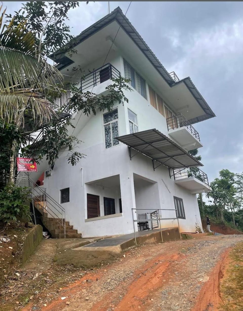 RAIN WOOD home stay service villa Apartment in Kerala