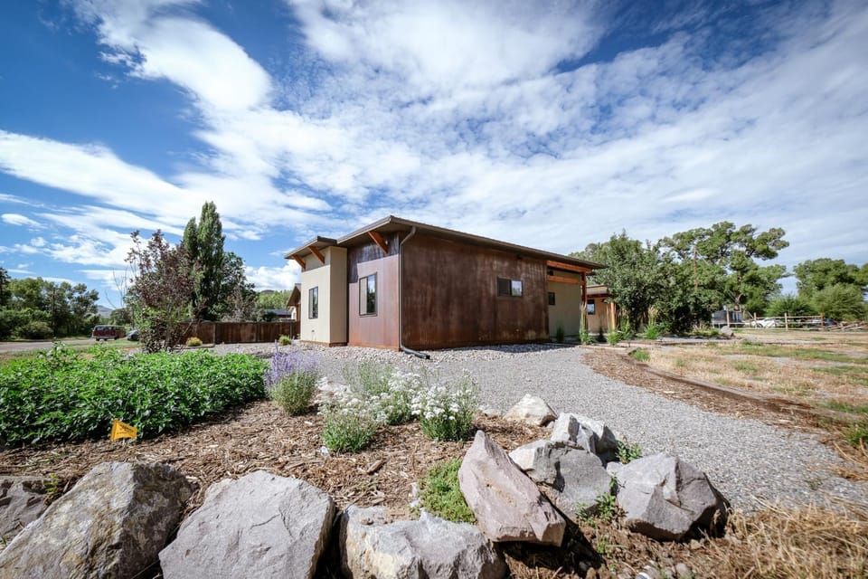 Modern Ski/Surf Paradise! Extended Colorado Stay House in Del Norte