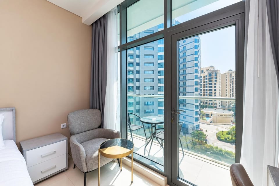 Luxury Studio with Atlantis The Royal View Apartment in Dubai