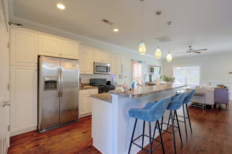 Like-Home Charm < 1 Mi to Historic Dtwn Wilimngton House in Wilmington