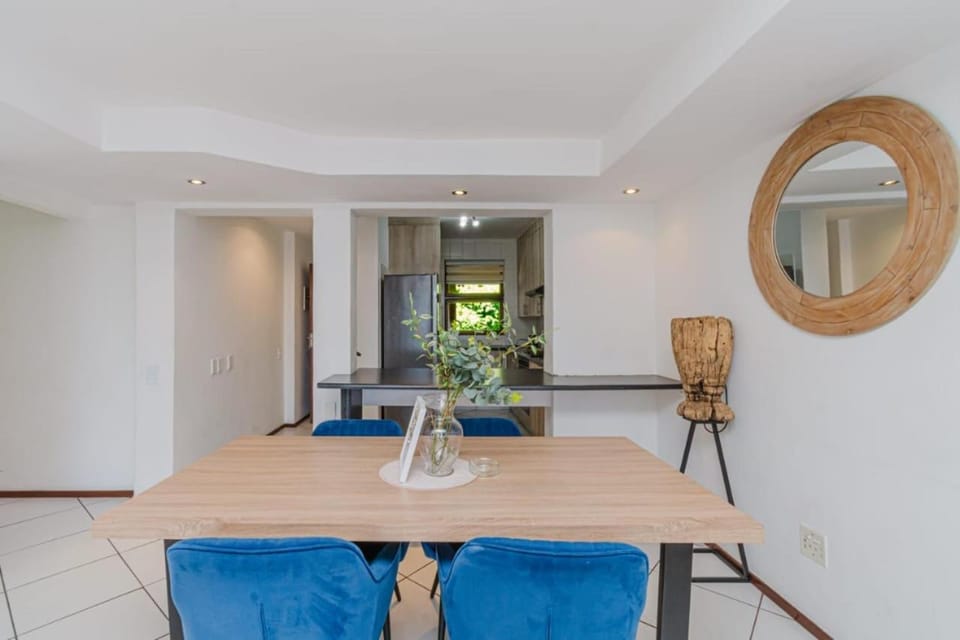 Sandton Luxury 3 bedroom Apartment in Sandton