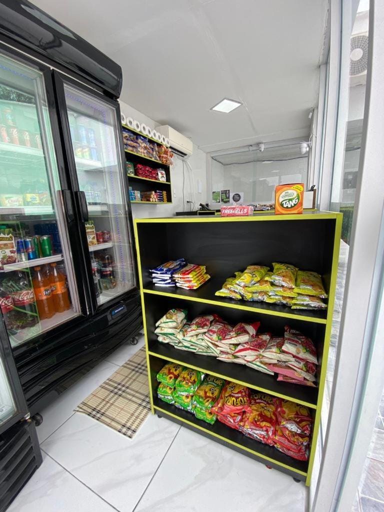 Supermarket/grocery shop