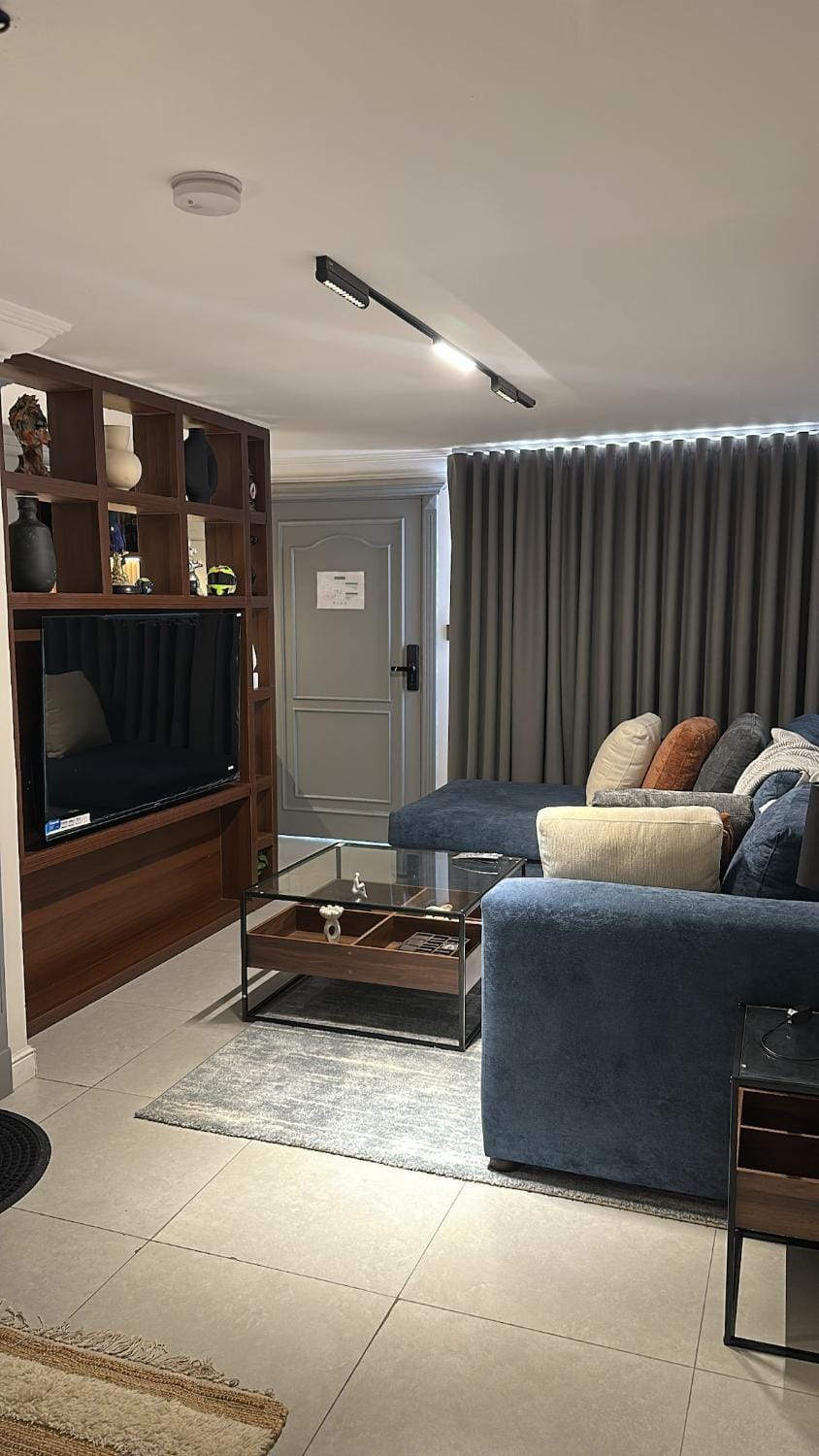 Aparthotel with bedroom and living room Apartment in Jeddah