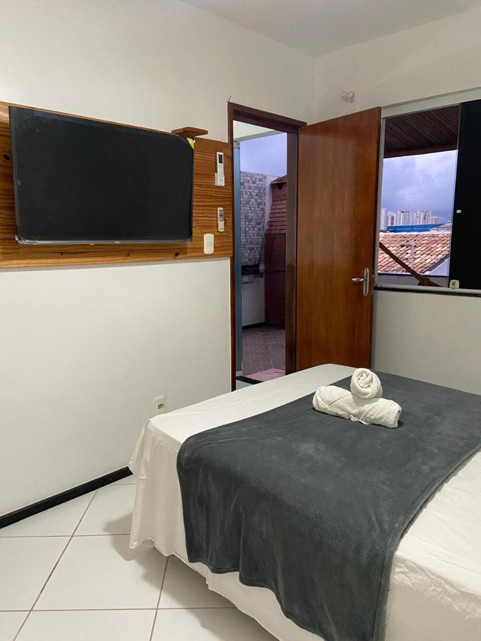 Sua casAju com café da manhã! House in Aracaju