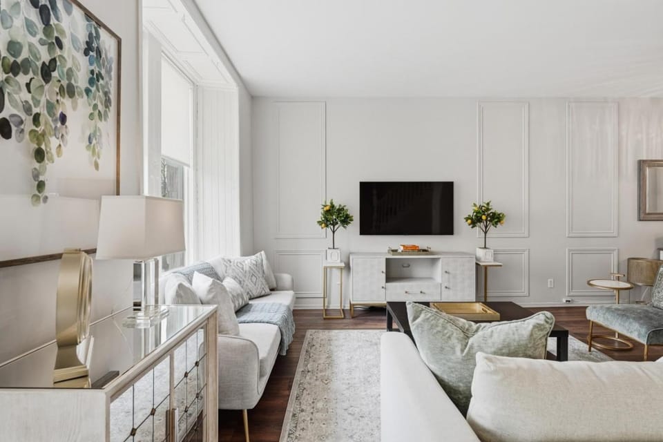 Luxury Gem - Townhouse in the plateau Mont-Royal House in Laval