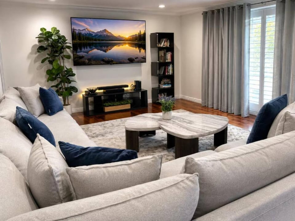 4BR Studio City Home Hot Tub Near Universal House in Sherman Oaks
