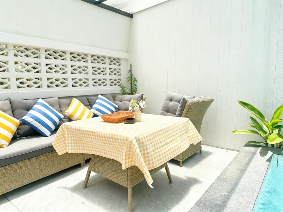 Pattaya City Center private pool villa 4BR Near walking and beach Villa in Pattaya City