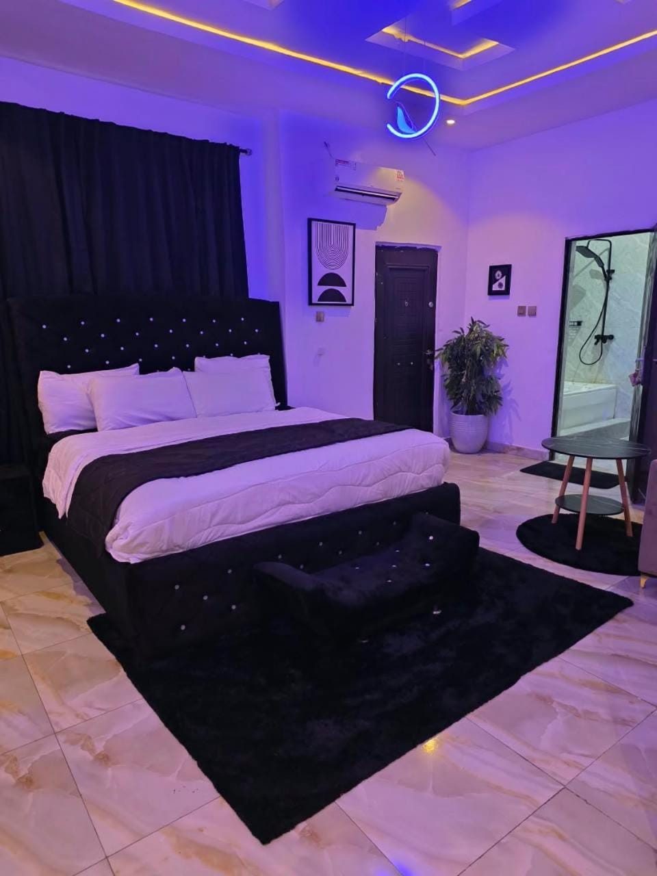 Royal Black Apartment in Lagos, Nigeria