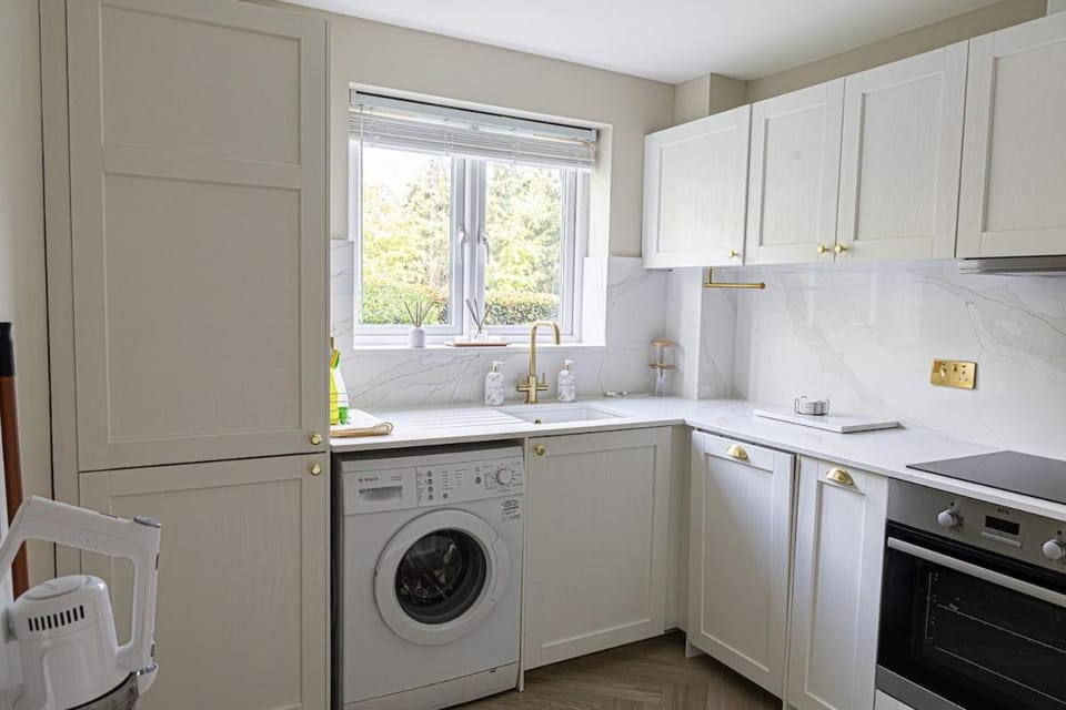 Stansted 10 minute drive Apartment in East Hertfordshire District