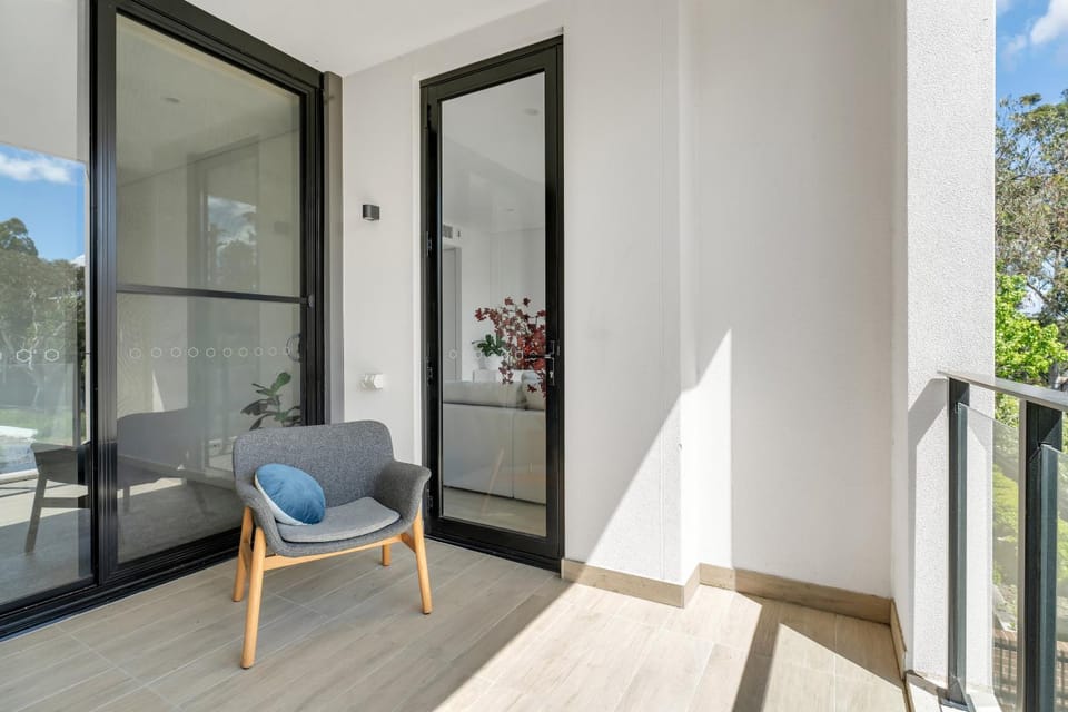 Stylish 1BDR Apt with Rooftop BBQ in Lane Cove Apartment in Sydney