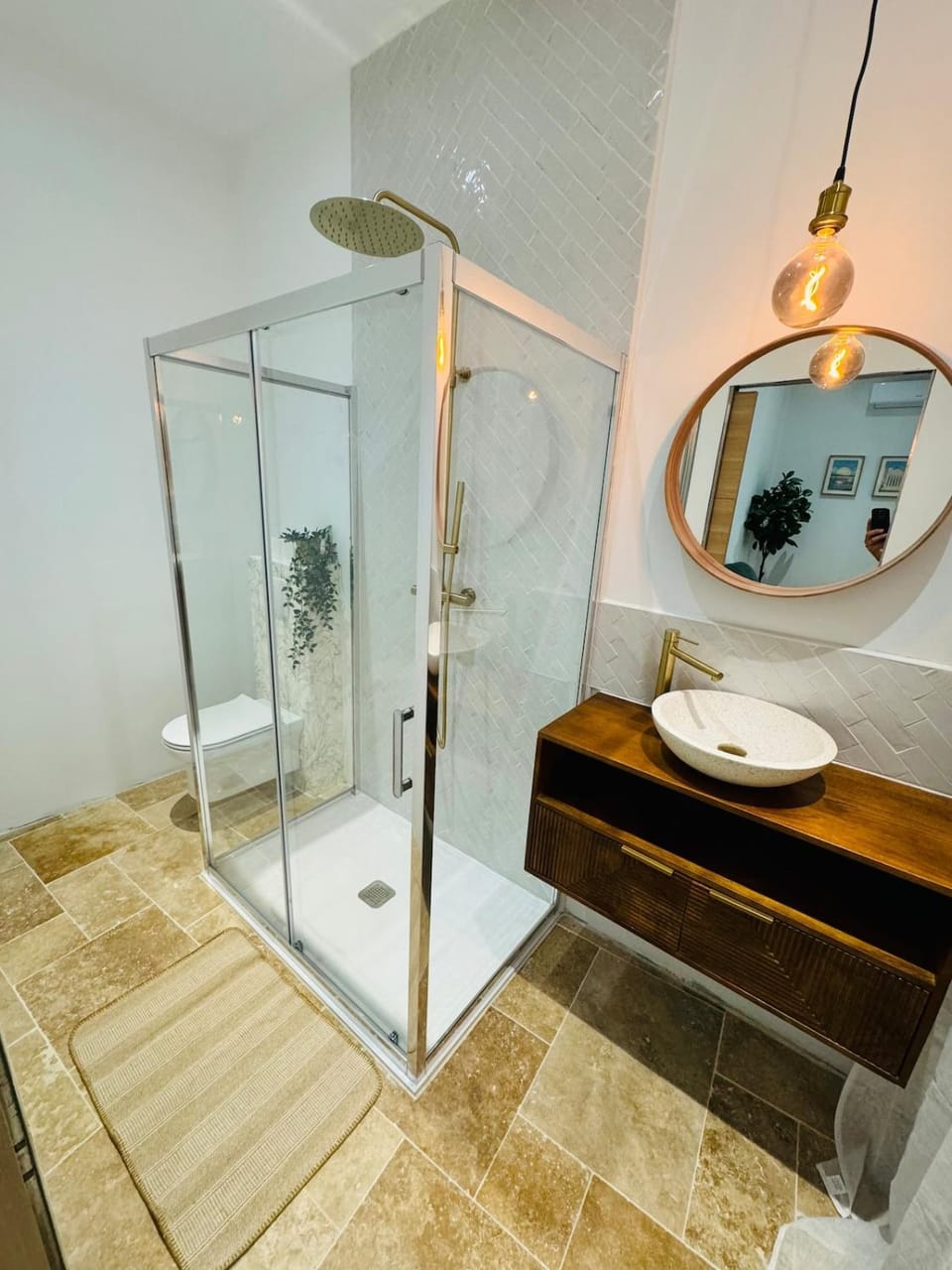 Shower, Toilet, Bathroom