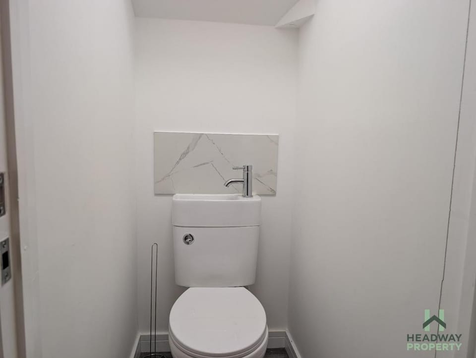 Leys Road Apartment 1 by Headway Property Apartment in Wellingborough