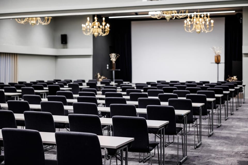 Meeting/conference room