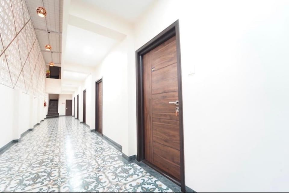 TTA Tenninglo lounge Hotel in Coimbatore