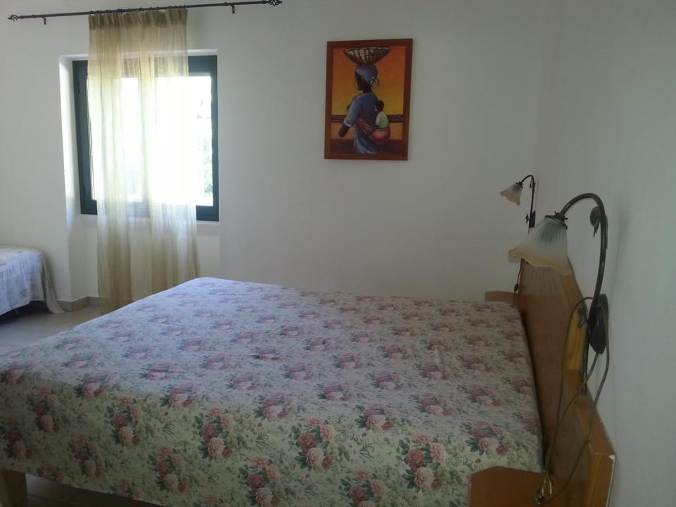 Day, Photo of the whole room