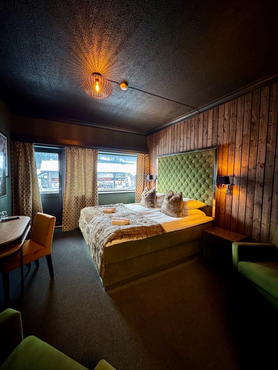 Bedroom