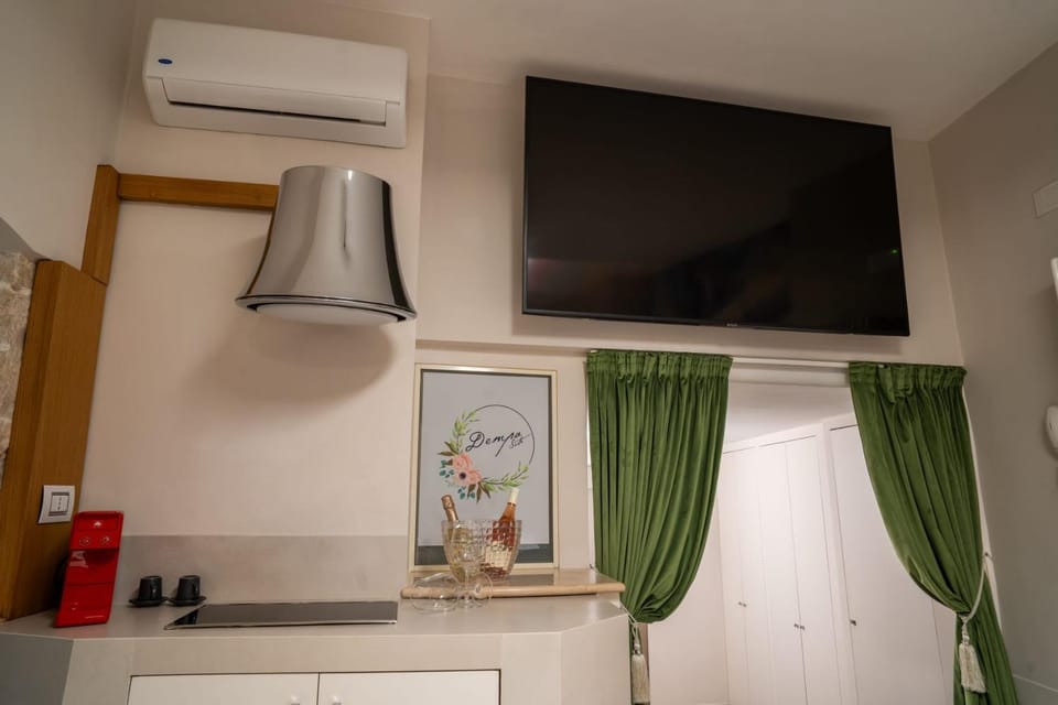 TV and multimedia, Kitchen or kitchenette, air conditioner