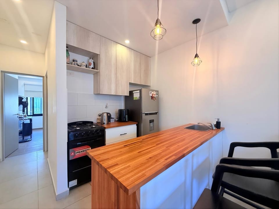 TV and multimedia, Kitchen or kitchenette, Living room, Seating area, Dining area