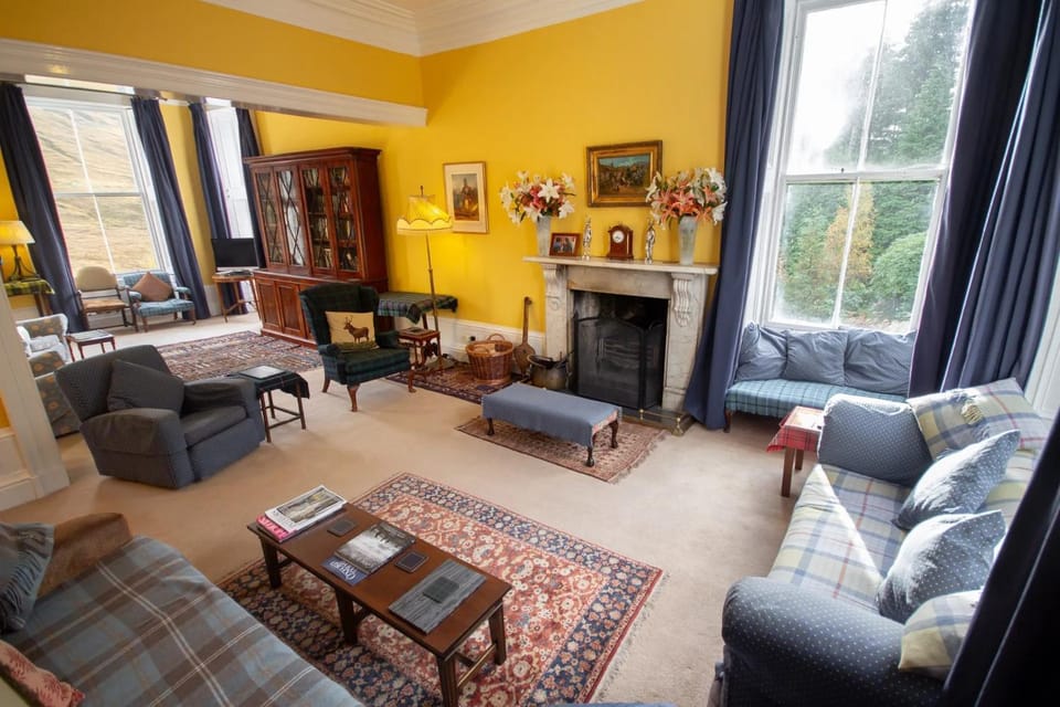 Communal lounge/ TV room, Living room