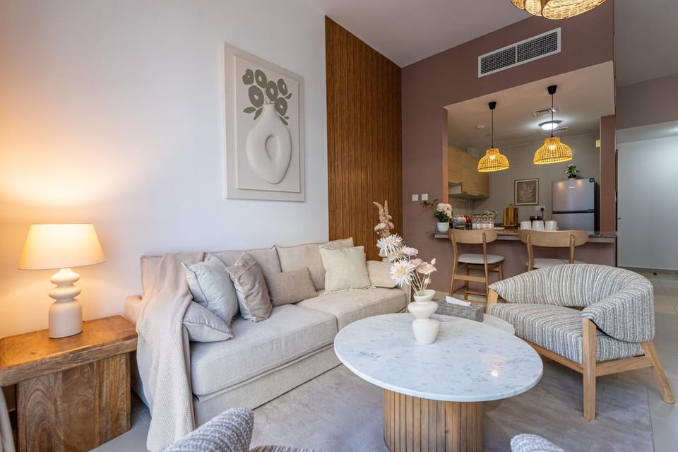 Kitchen or kitchenette, Living room, Seating area