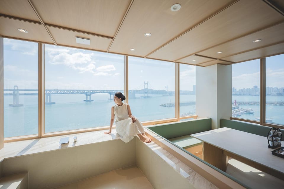 Muhaeon Gwangalli Oceanview Jacuzzi Stay Apartment in Busan