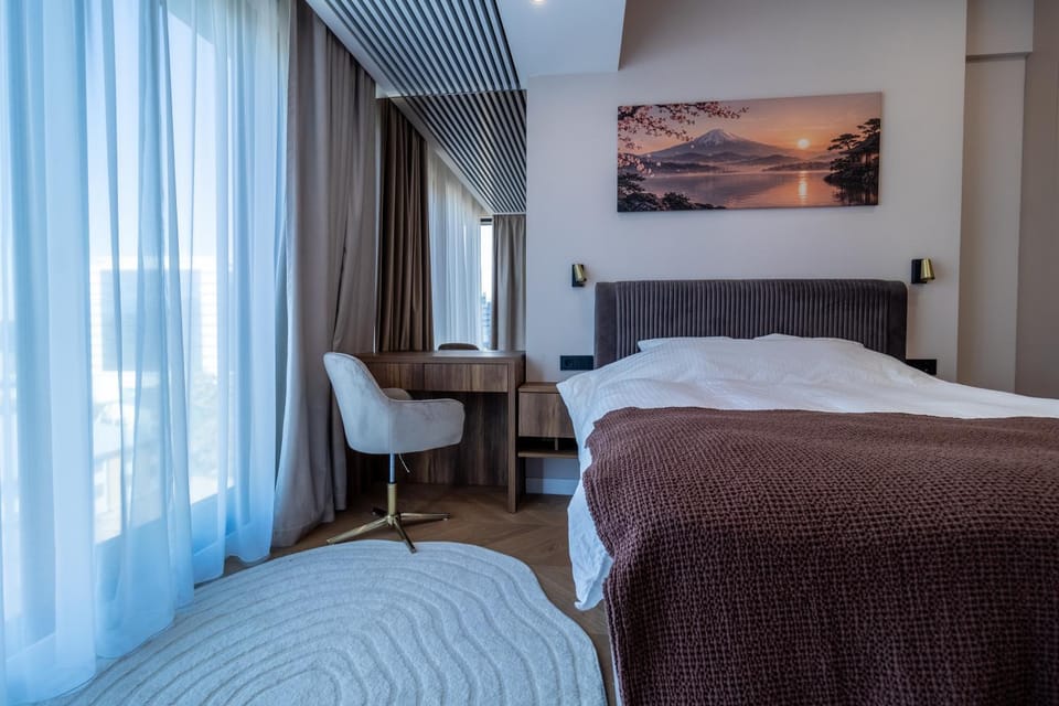 Japandi Luxury Apartment - Business & Family Stay with Spa & Pool Apartment in Bucharest