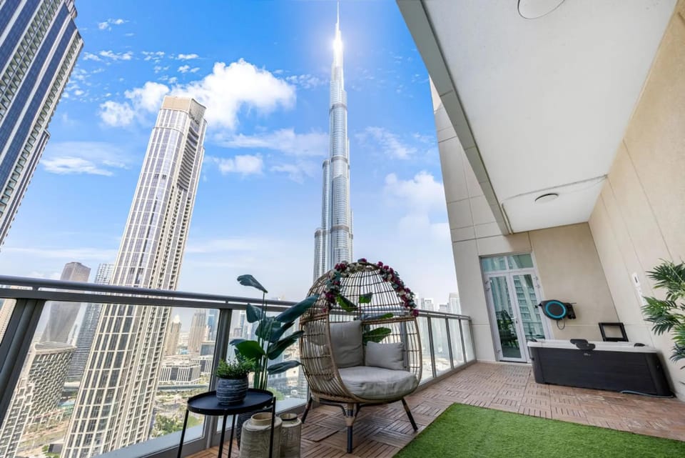 Ultra-Luxury 5BR Penthouse in Downtown Dubai with Skyline Views Apartment in Dubai