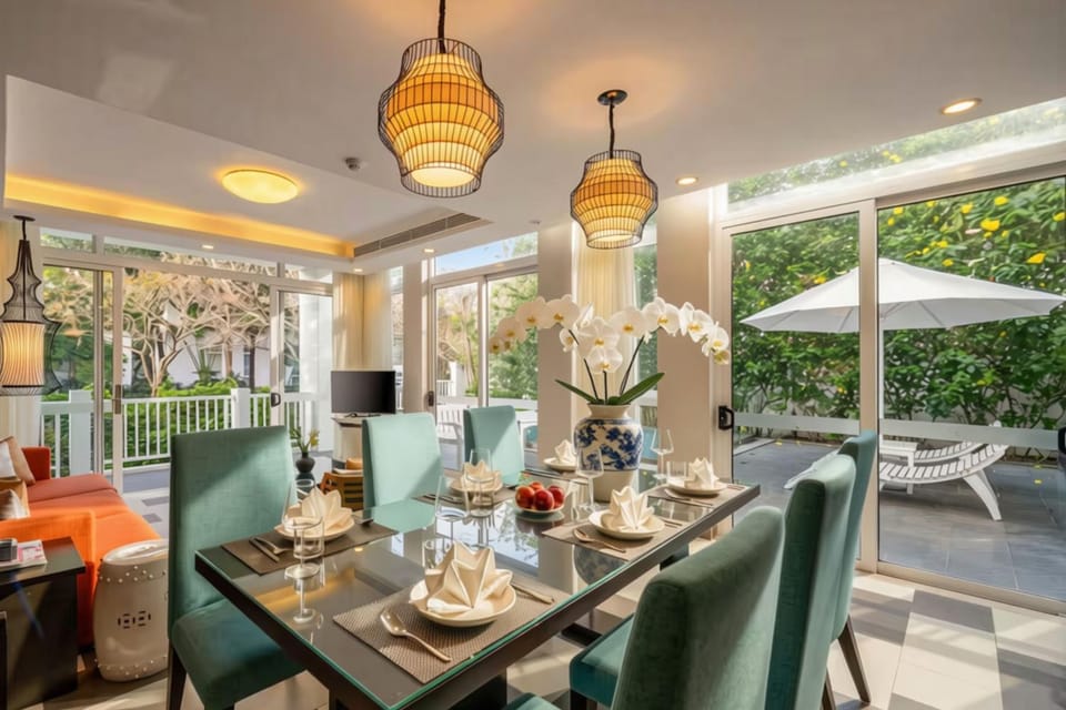 Patio, Garden, Living room, Seating area, Dining area, Garden view, air conditioner