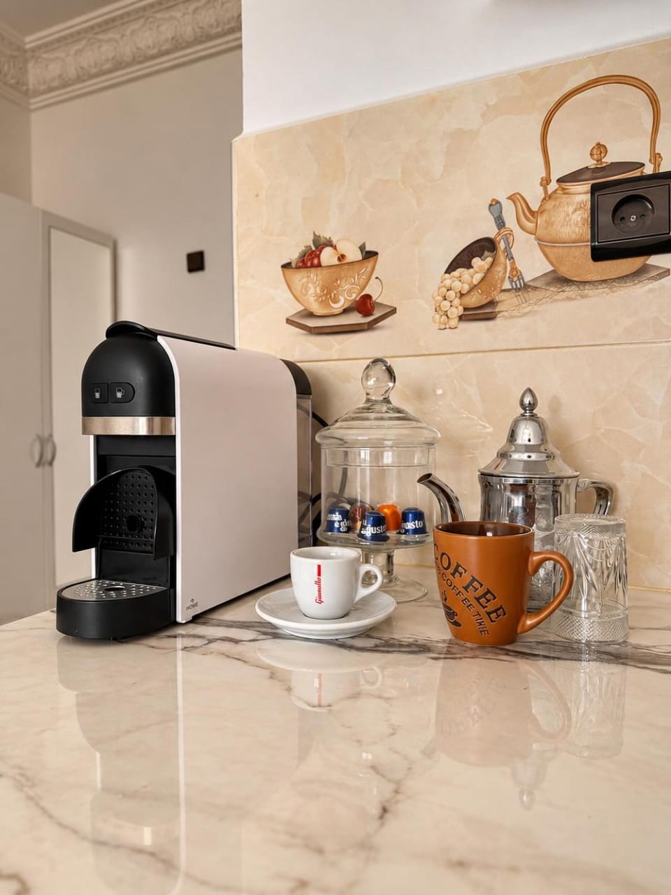 Coffee/tea facilities