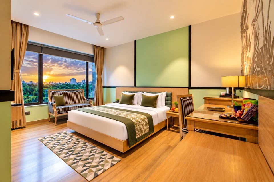 Bed, Living room, Photo of the whole room, Seating area, Bedroom, fireplace