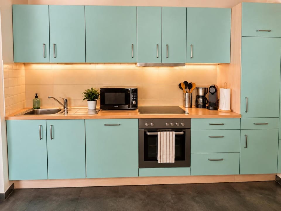 Comfy Apartment near the Station with Parking Apartment in Luxembourg