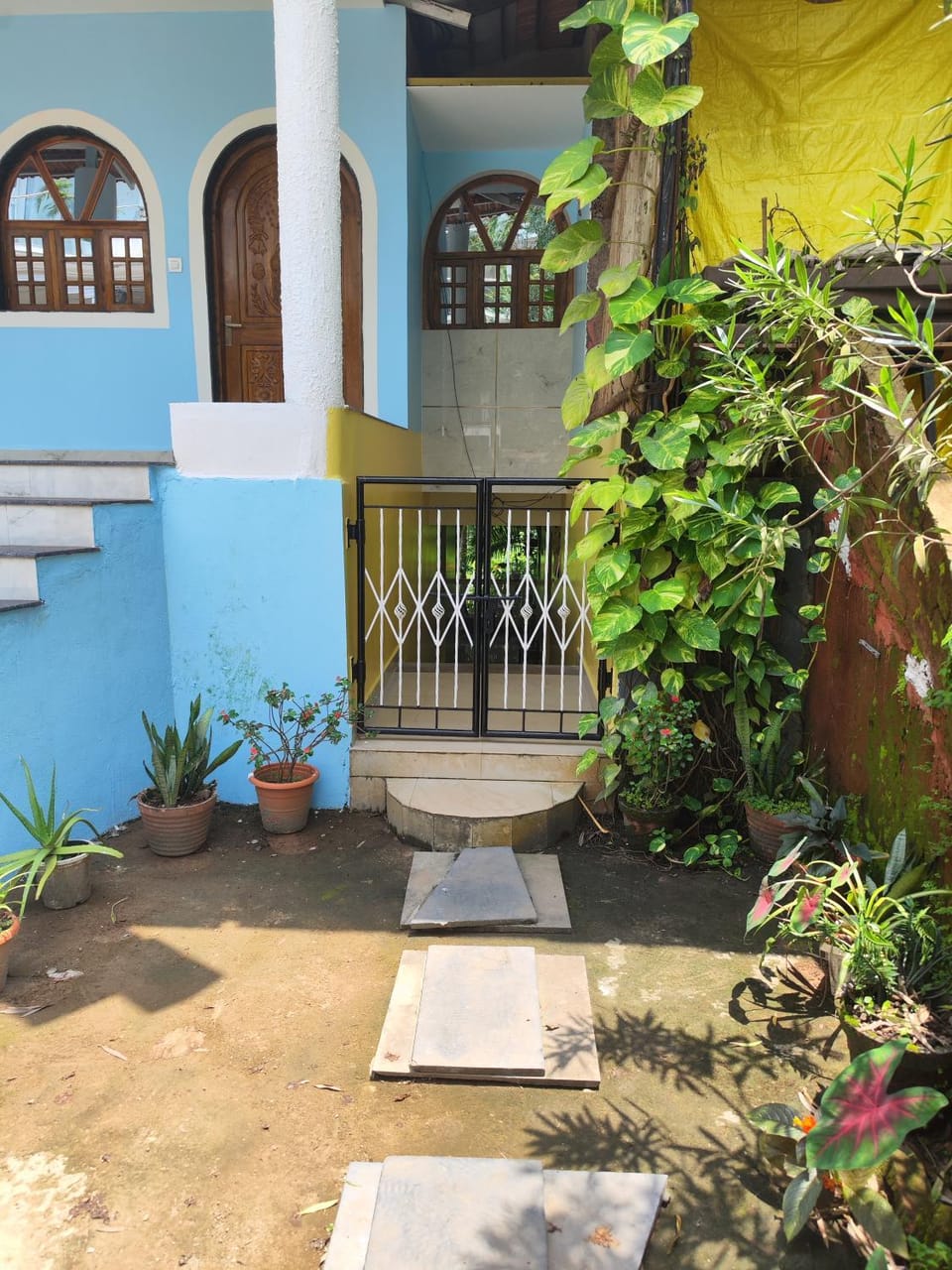 Celestide Haven-1BHK-Bathtub-1 Min Walk To Beach Apartment in Agonda