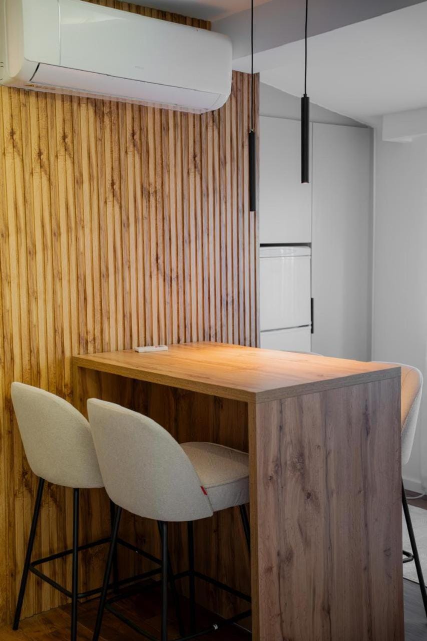 Dardania Rooftop Apartment - Modern & Renovated Apartment in Europe
