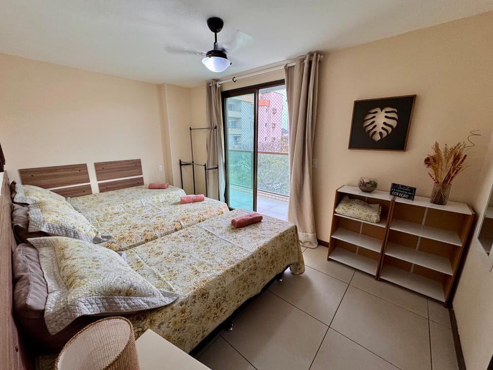Bed, Photo of the whole room, Bedroom, air conditioner